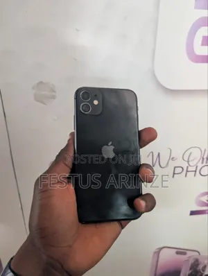 Apple iPhone 11 64 GB Black