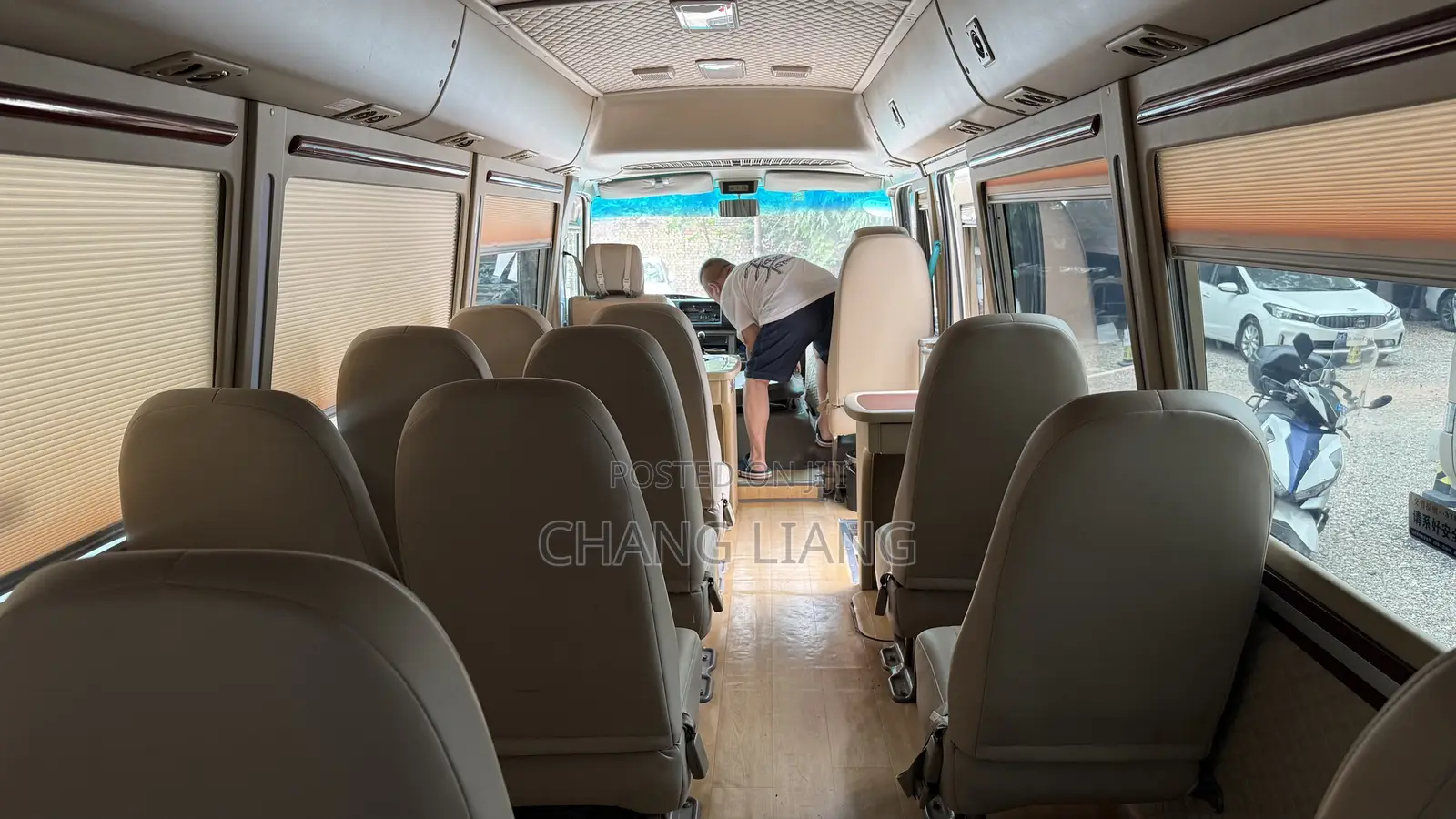 Toyota Coaster 2013 Orange