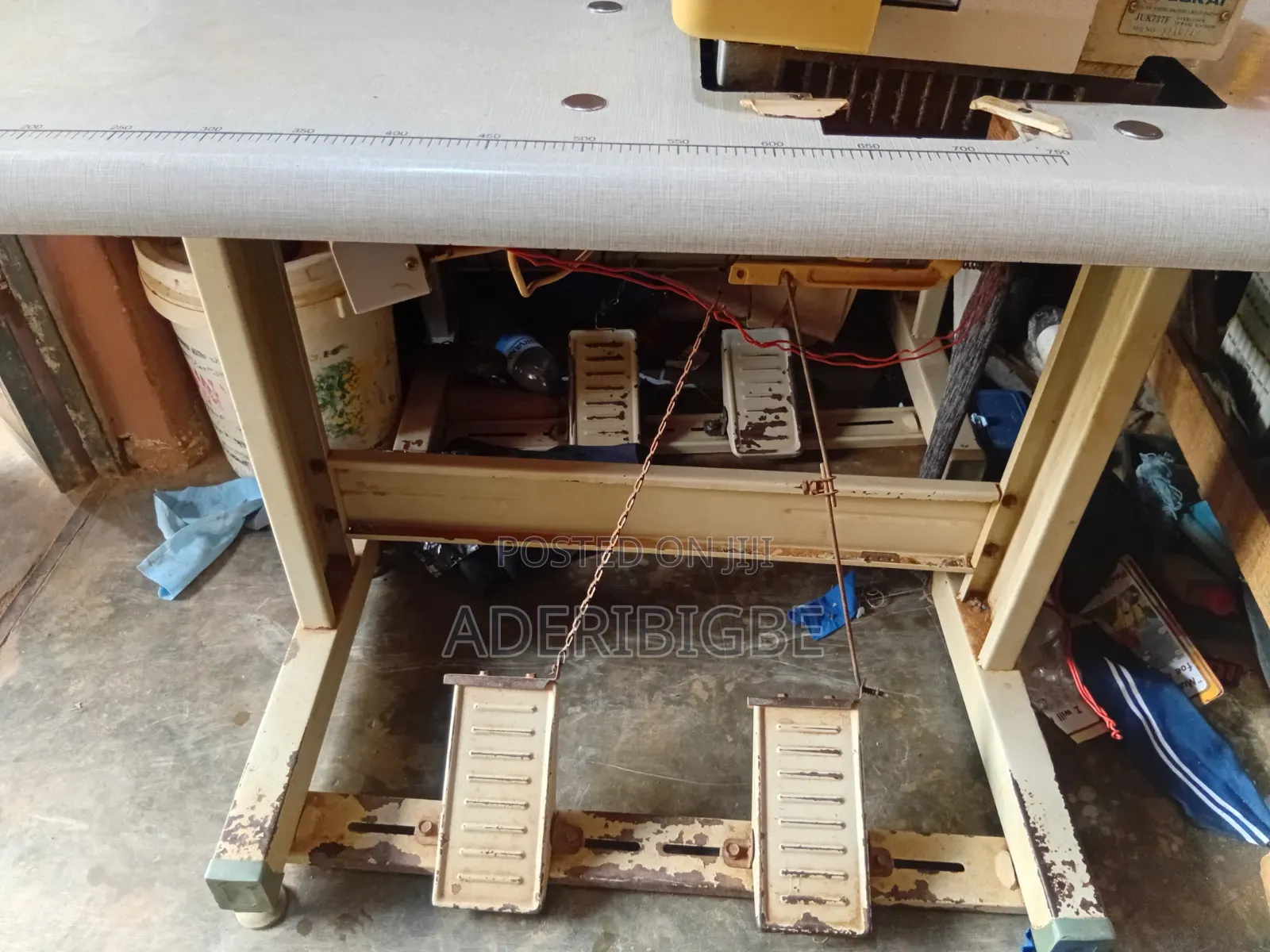 Industrial Sewing Machine