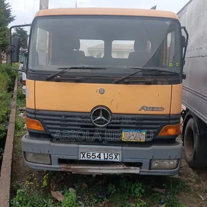 Mercedes-Benz Atego Cap and Chassis 10tyres