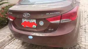Hyundai Elantra 2013 Brown