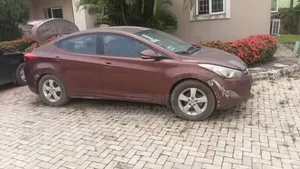 Hyundai Elantra 2013 Brown