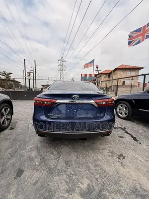 Toyota Avalon XLE FWDSedan (3.6L 6cyl 6A) 2016 Blue