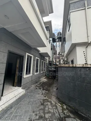 4bdrm Duplex in Lekki Phase 1 Lagos for rent