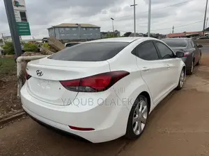 Hyundai Elantra 2016 White