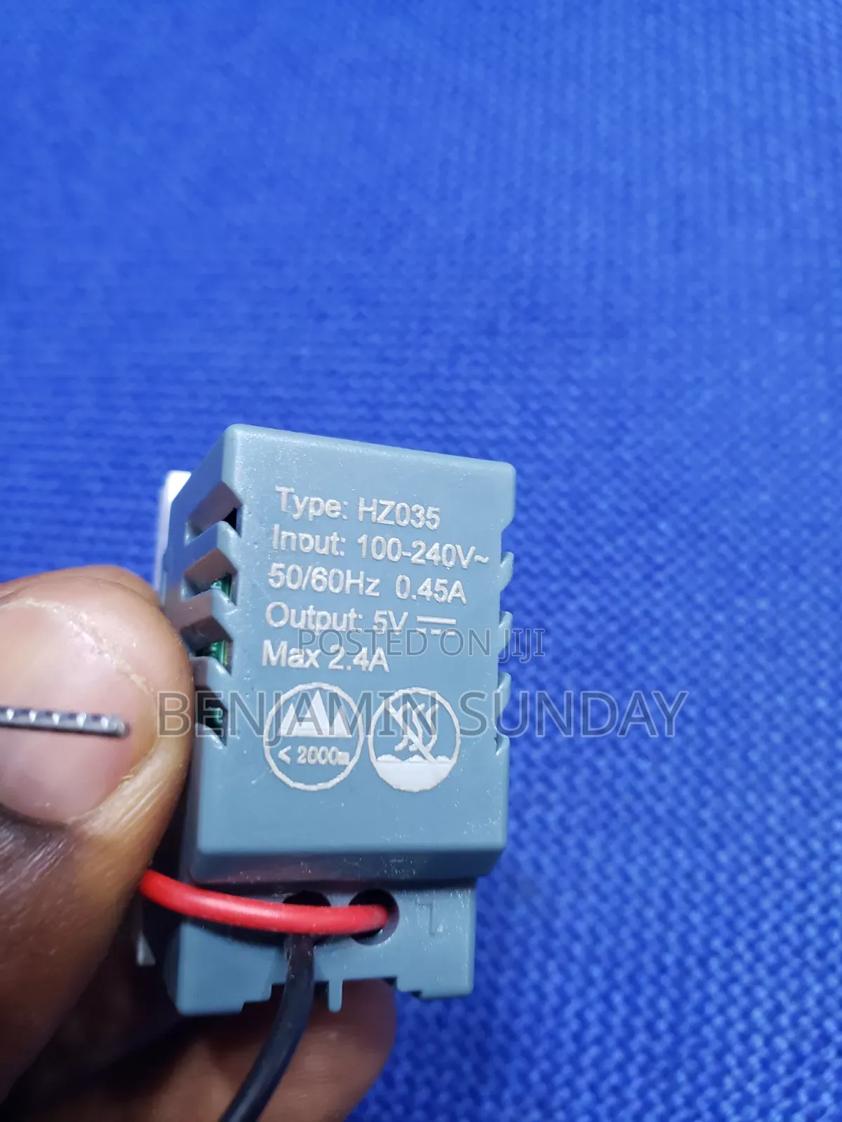 Tap C USB Port for Floor