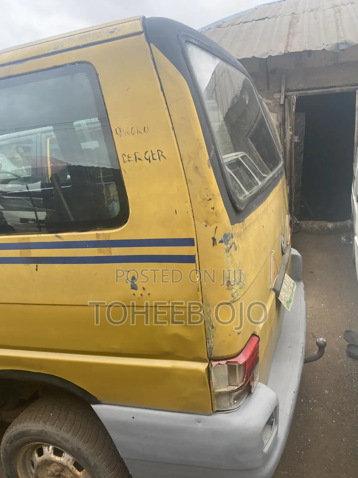 Volkswagen Transporter 1999 Yellow