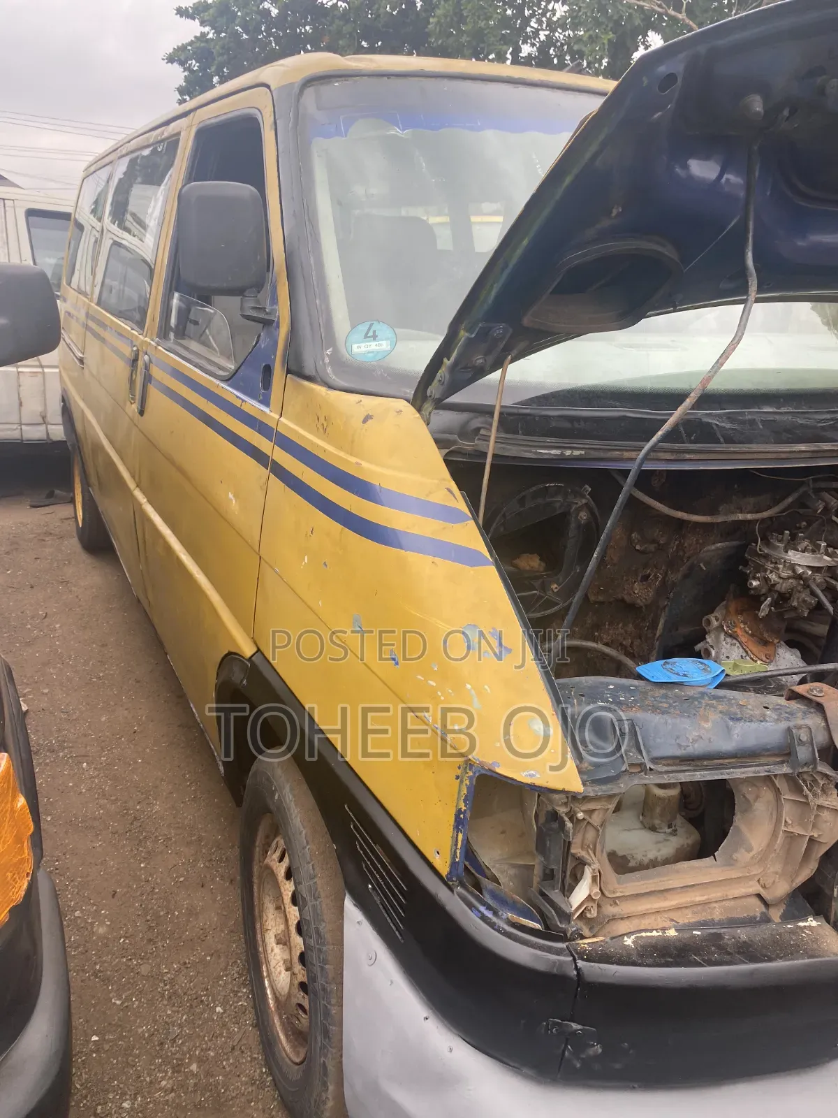 Volkswagen Transporter 1999 Yellow