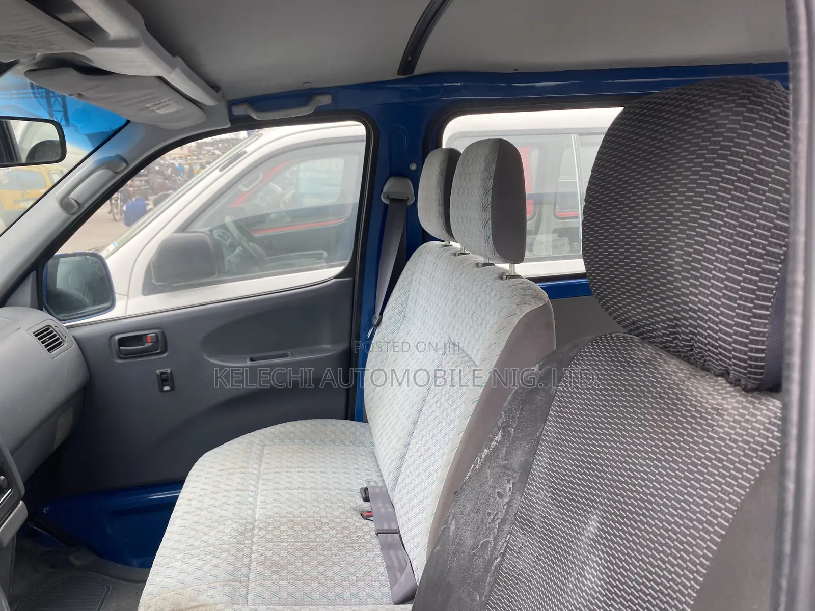 Toyota HiAce 2006 Blue