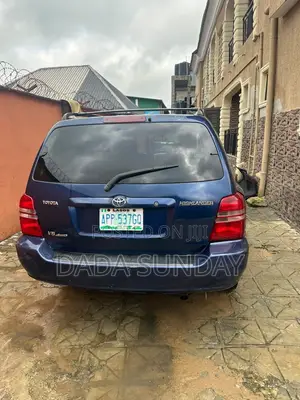 Toyota Highlander 2004 Blue