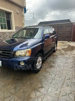 Toyota Highlander 2004 Blue