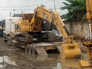 Foreign Used Cat Excavator 2010model
