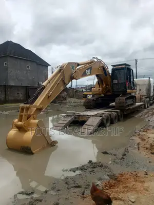 Foreign Used Cat Excavator 2010model