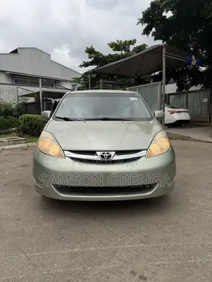 Toyota Sienna XLE Limited 4WD 2008 Green