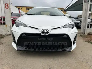 Toyota Corolla SE Special Edition 4dr Sedan (1.8L 4cyl CVT) 2017 White