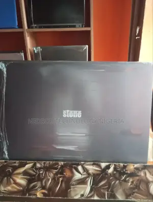 Laptop Stone Stone 4GB Intel Core i5 HDD 500GB