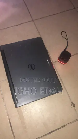 Laptop Dell Latitude 3340 4GB Intel Core i3 HDD+SSD 500GB