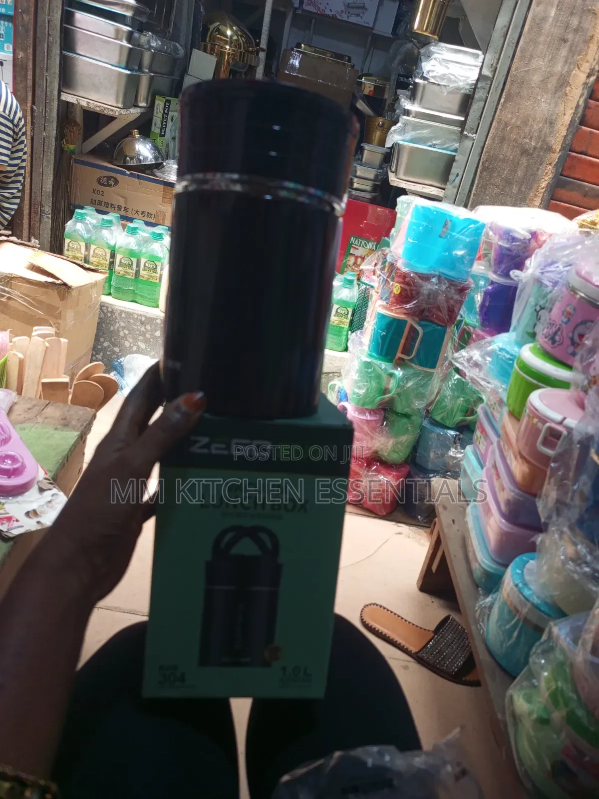1L Vaccum Lunch Box