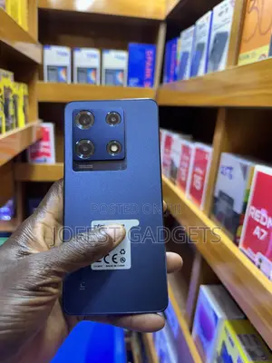 Infinix Note 30 Pro 256 GB Blue