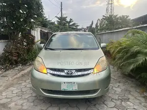 Toyota Sienna XLE Limited 4WD 2008 Green