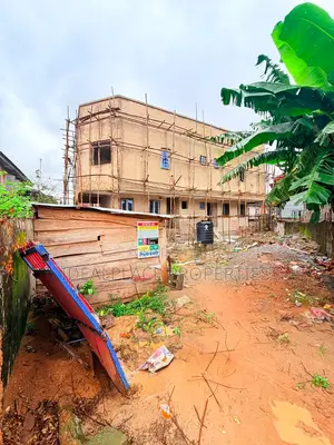 3bdrm Duplex in Surulere for sale