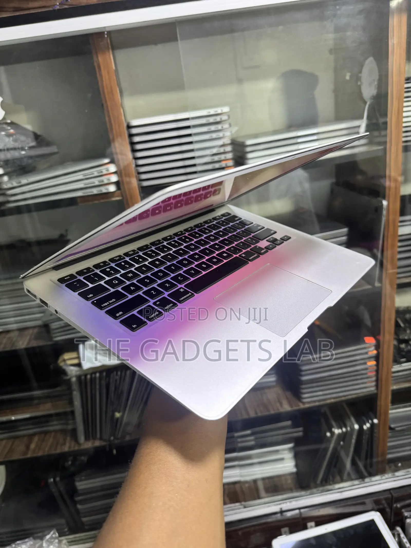 Laptop Apple MacBook Air 2017 8GB Intel Core i5 SSD 128GB