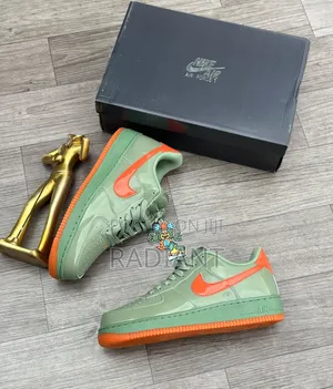 Nike Sneakers
