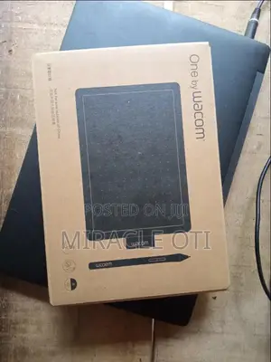 Wacom Graphics Tablet - One by Wacom - Small - CTL 472