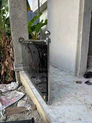Wall Handrails Glass