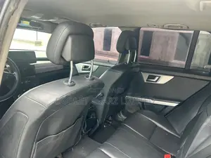 Mercedes-Benz GLK-Class 350 2010 Black