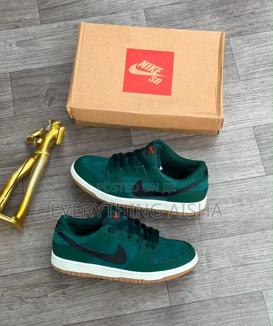 Nike Sneakers