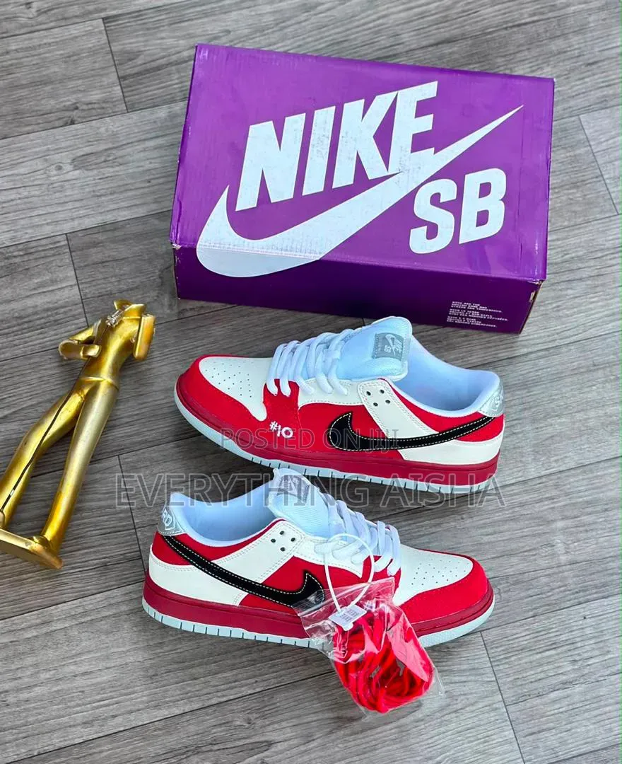 Nike Sneakers