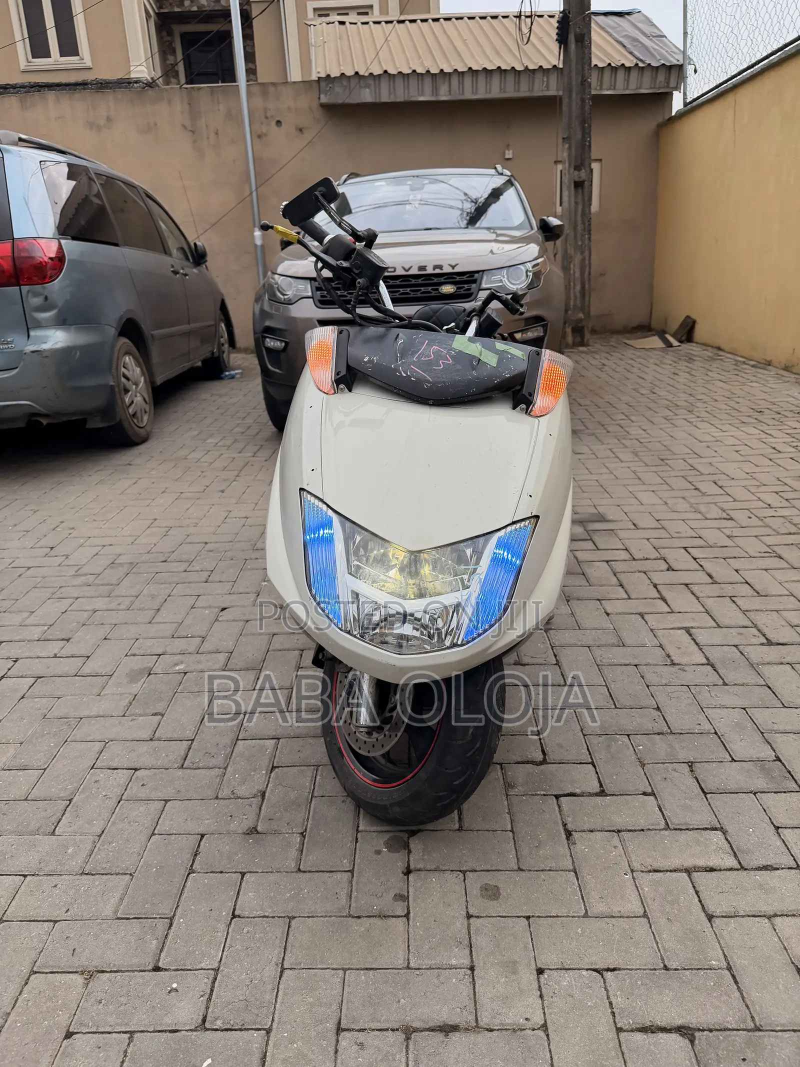 Yamaha 2012 White