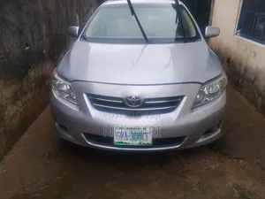 Toyota Corolla 2009 Silver