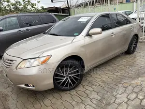 Toyota Camry LE 4dr Sedan (2.4L 4cyl 5A) 2008 Gold