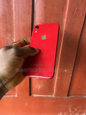 Apple iPhone XR 64 GB Red