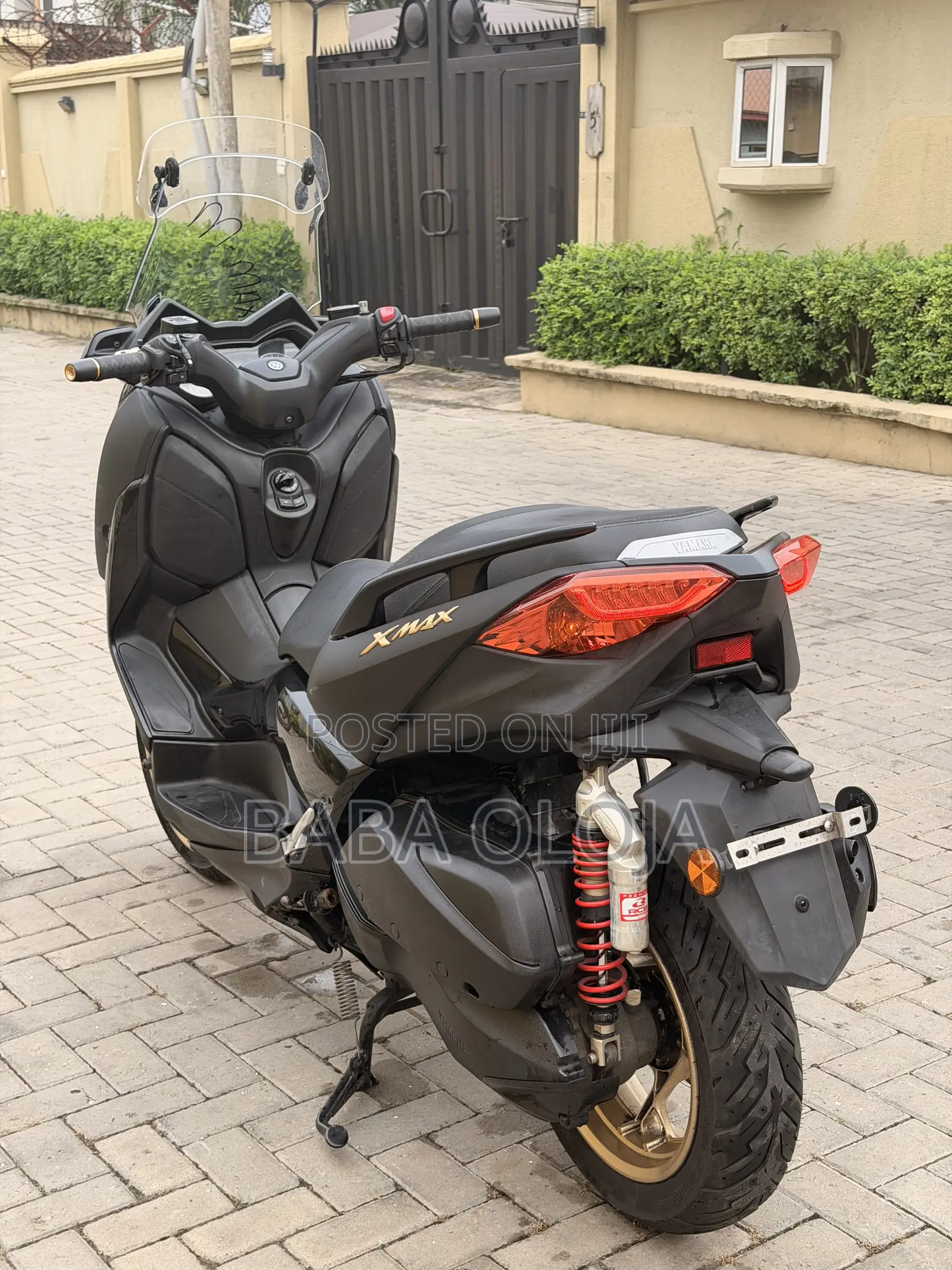 Yamaha 2020 Black
