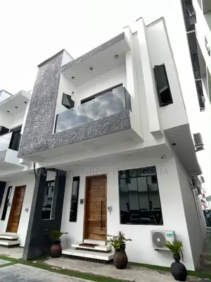 Furnished 4bdrm Townhouse / Terrace in Oral Estate, Chevron for rent