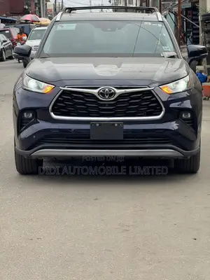 Toyota Highlander Platinum 2025 Blue