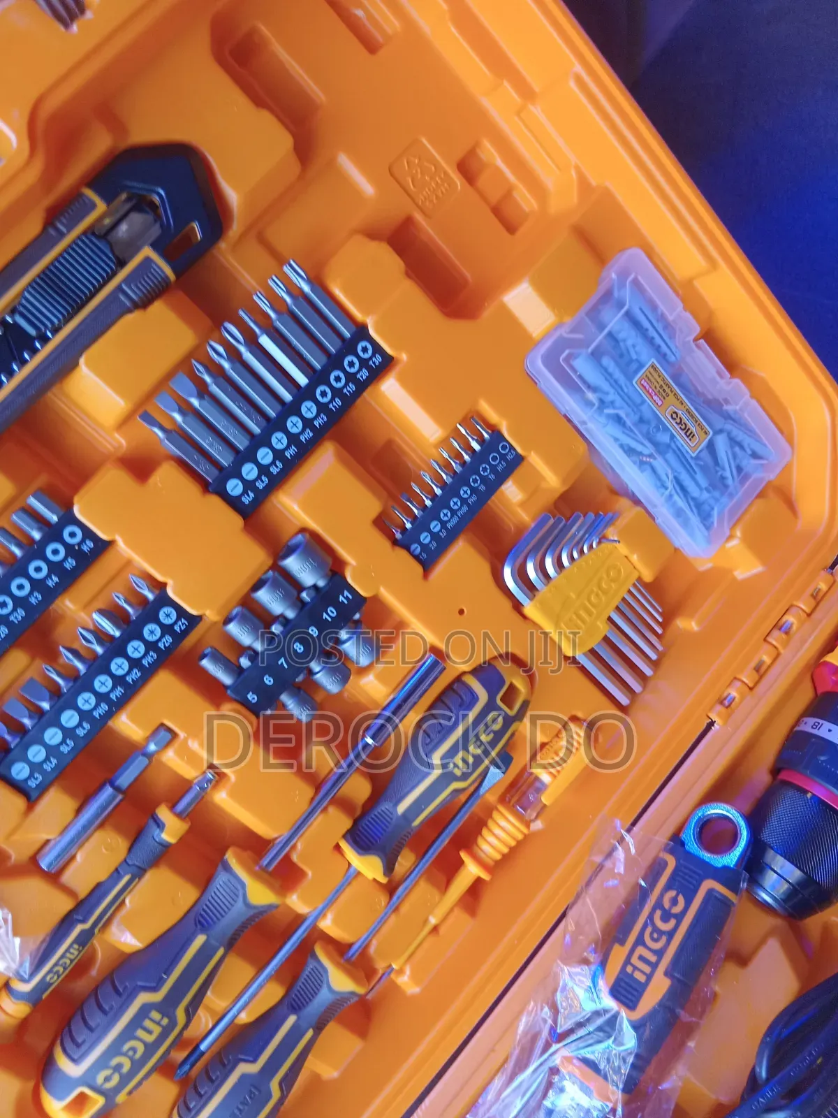 Ingco 166-Piece Industrial Tool Set