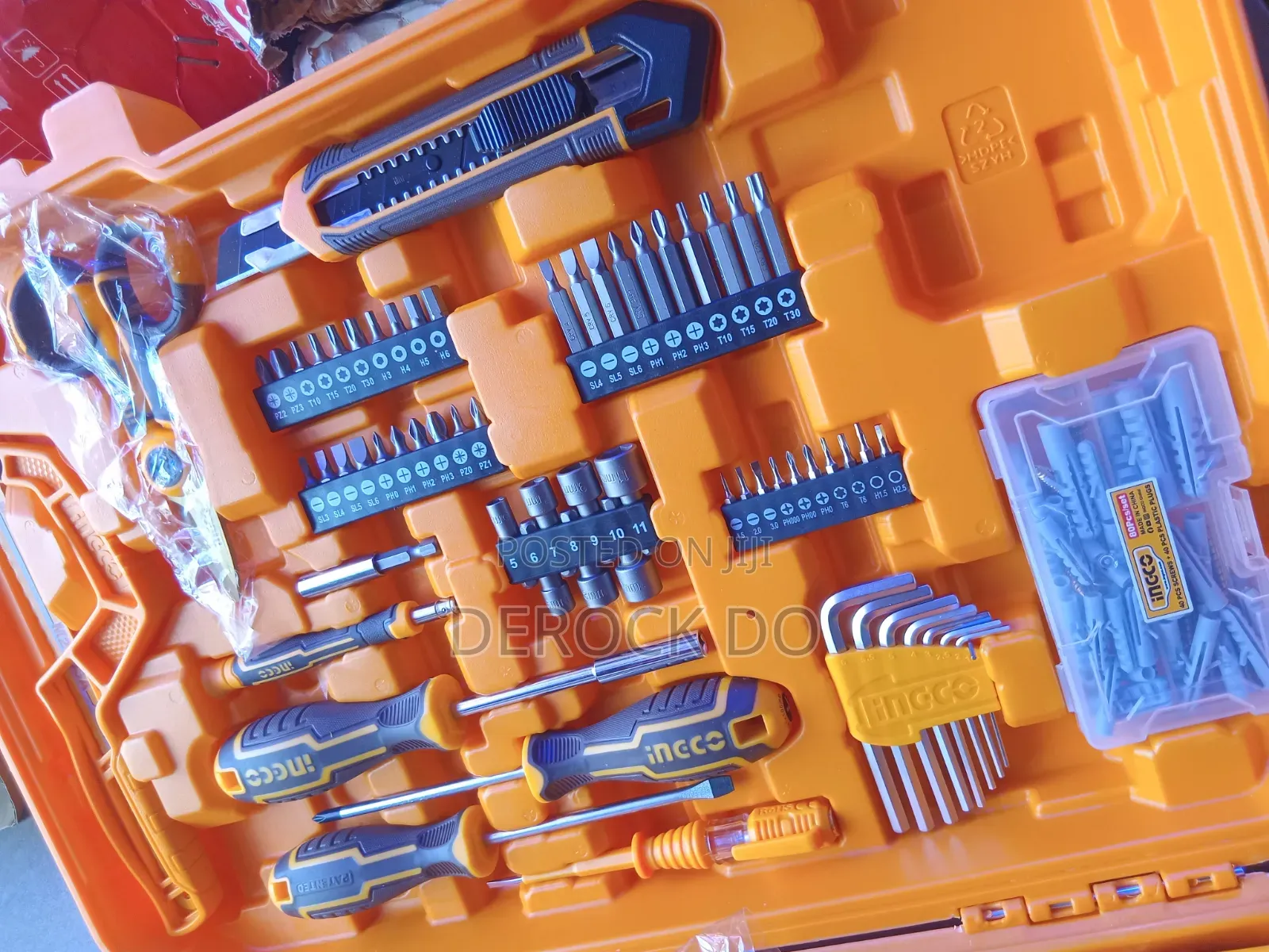 Ingco 166-Piece Industrial Tool Set