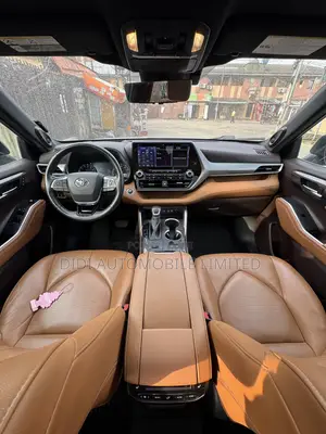 Toyota Highlander Platinum FWD 2020