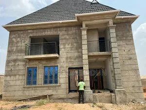 4bdrm Duplex in New G R A Abere for sale