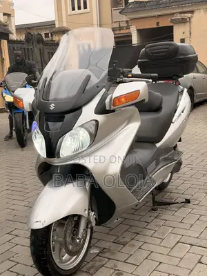 Suzuki Burgman 2012 Silver