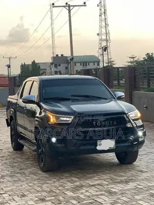 Toyota Hilux 2010 Black