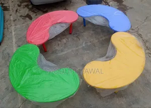 Halfmoon Table