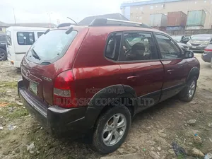 Hyundai Tucson 2008 Red