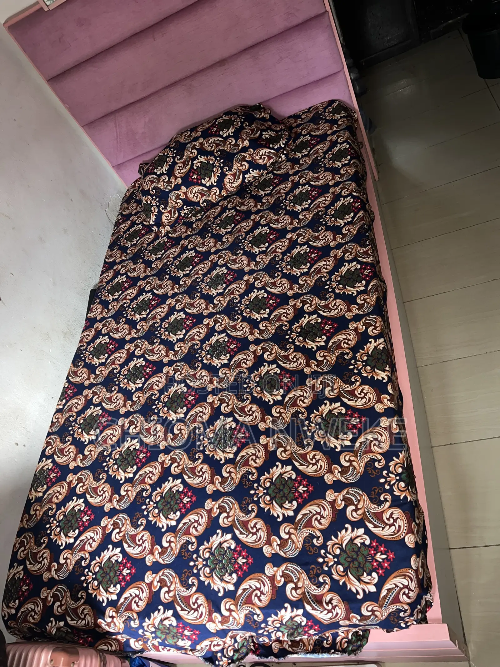 4by6 Bed Frame + Foam Mattress