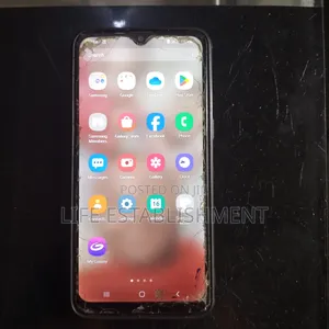 Samsung A10 32 GB Black