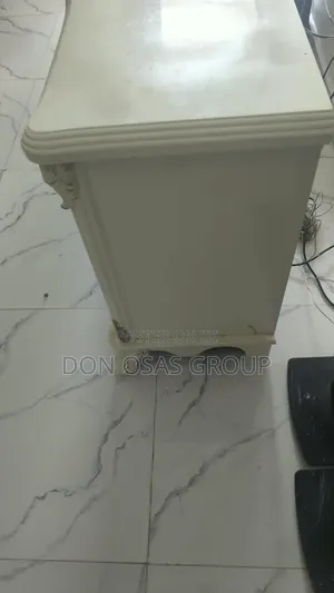 Neat Medium Fireshelf TV Stand Note:The Fire Console Does Not Work